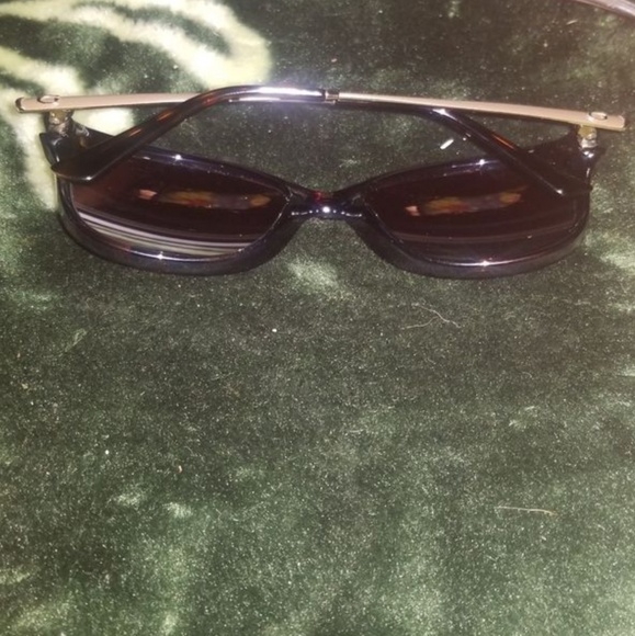 Guess GU7469 52F Women's Sunglasses - Picture 5 of 5